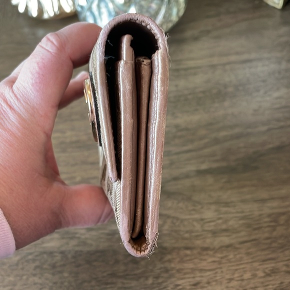 Gucci Canvas GG Continental Wallet - Picture 3 of 16